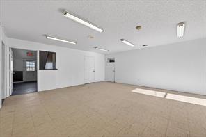 611 W Spring Valley Road - Photo 15