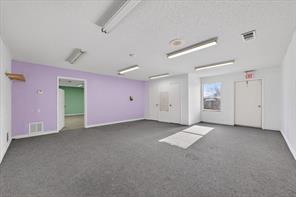 611 W Spring Valley Road - Photo 18