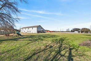 611 W Spring Valley Road - Photo 4