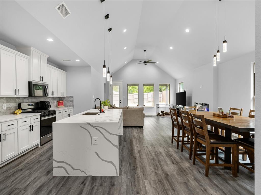 4755 Ramey Avenue - Photo 1