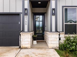 4755 Ramey Avenue - Photo 4