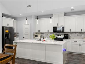 4755 Ramey Avenue - Photo 6