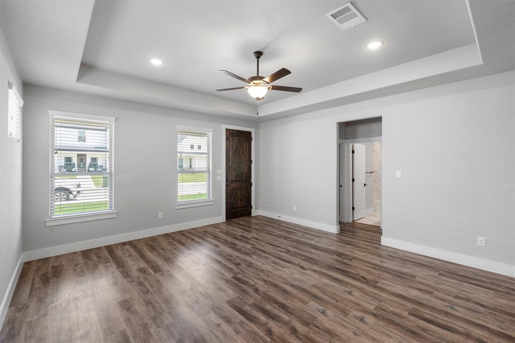 641 The Cottages Drive - Photo 9