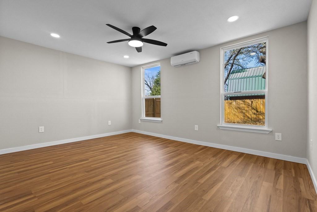 405 E 9th Street - Photo 15