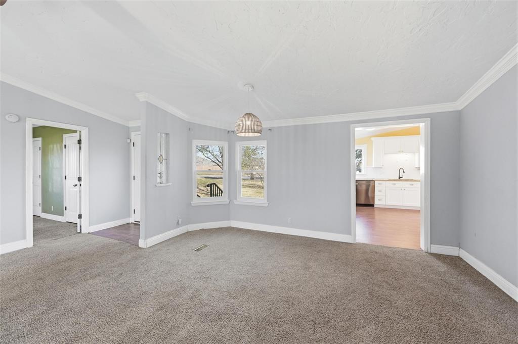 1050 Stadium Drive - Photo 15