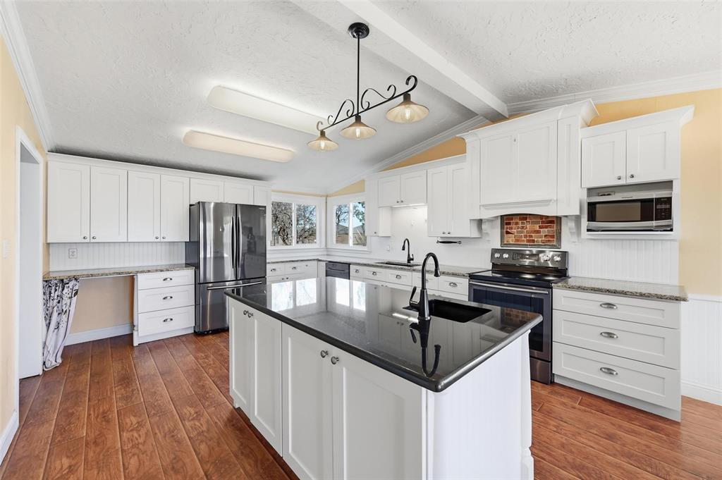 1050 Stadium Drive - Photo 19
