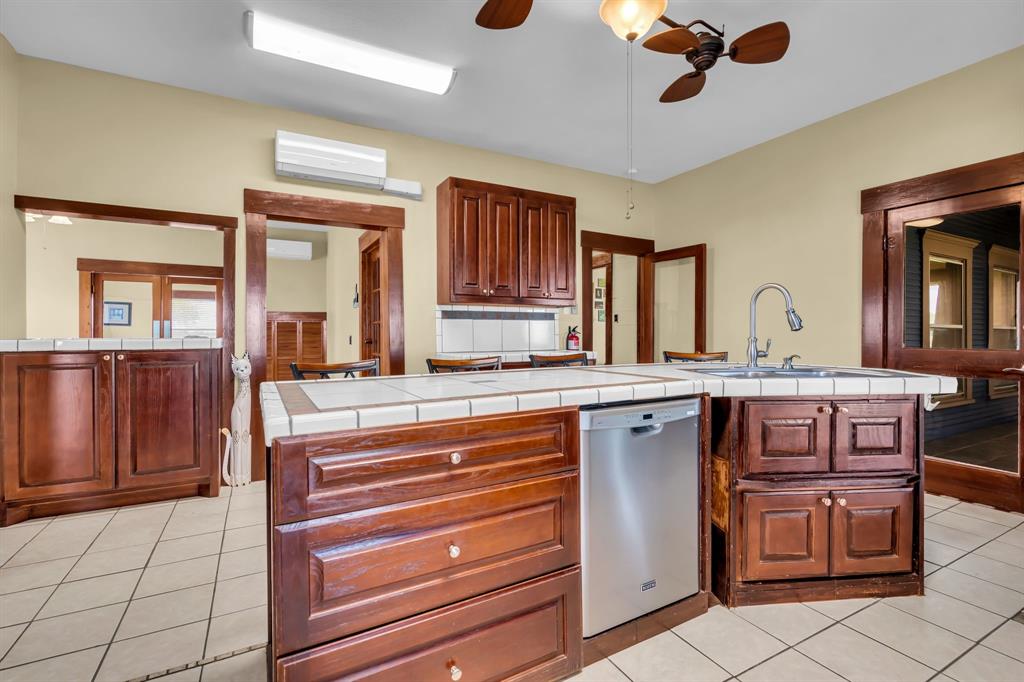 2163 Illinois Street - Photo 11