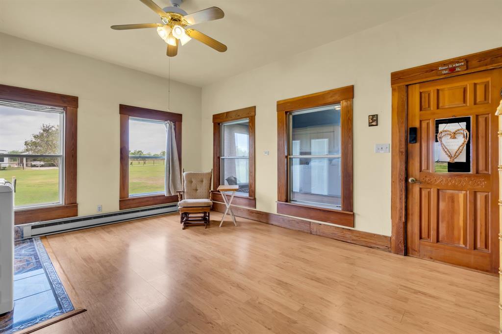 2163 Illinois Street - Photo 6