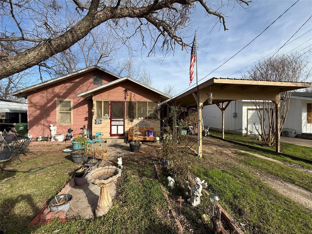 710 Whitney Street - Photo 3