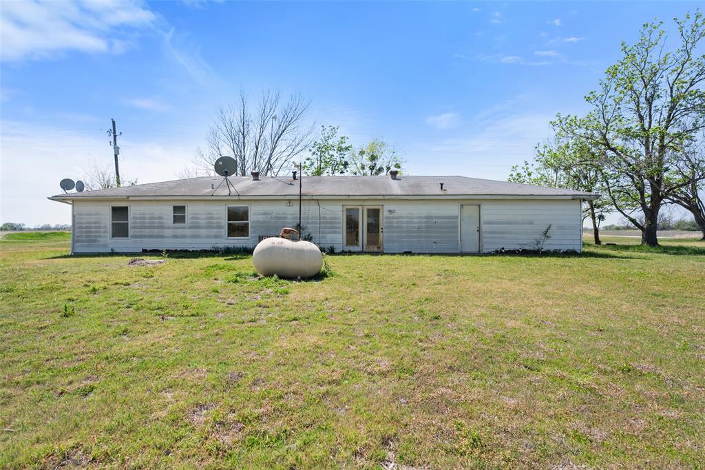 627 FM 633 - Photo 30