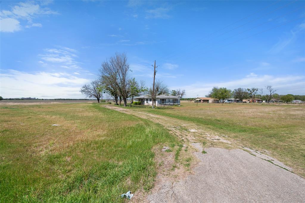 627 FM 633 - Photo 34