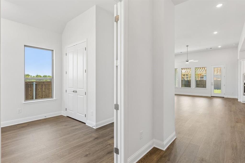 9716 Talia Boulevard - Photo 5