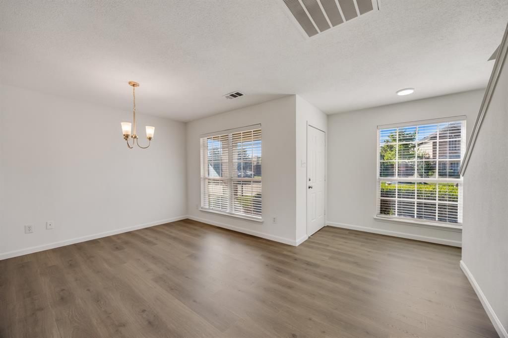 1541 Fairfield Drive - Photo 7