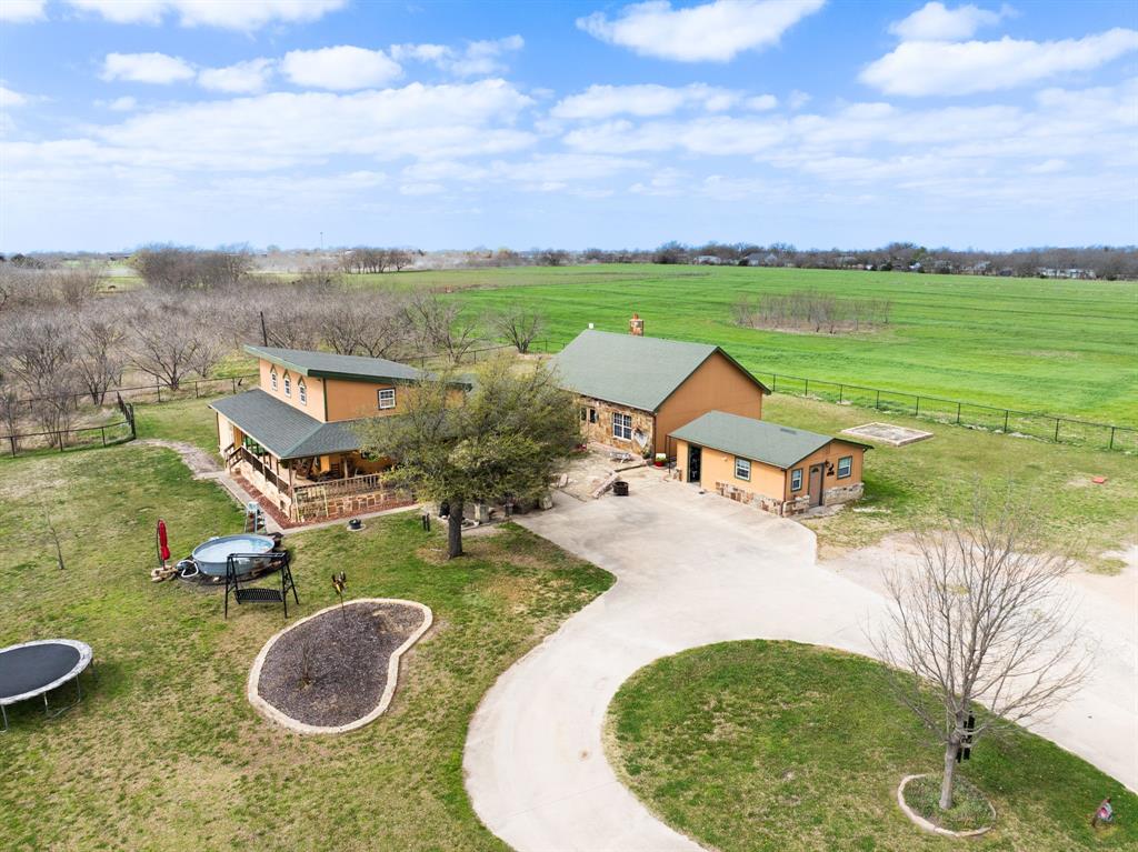 7803 Fm 35 - Photo 2