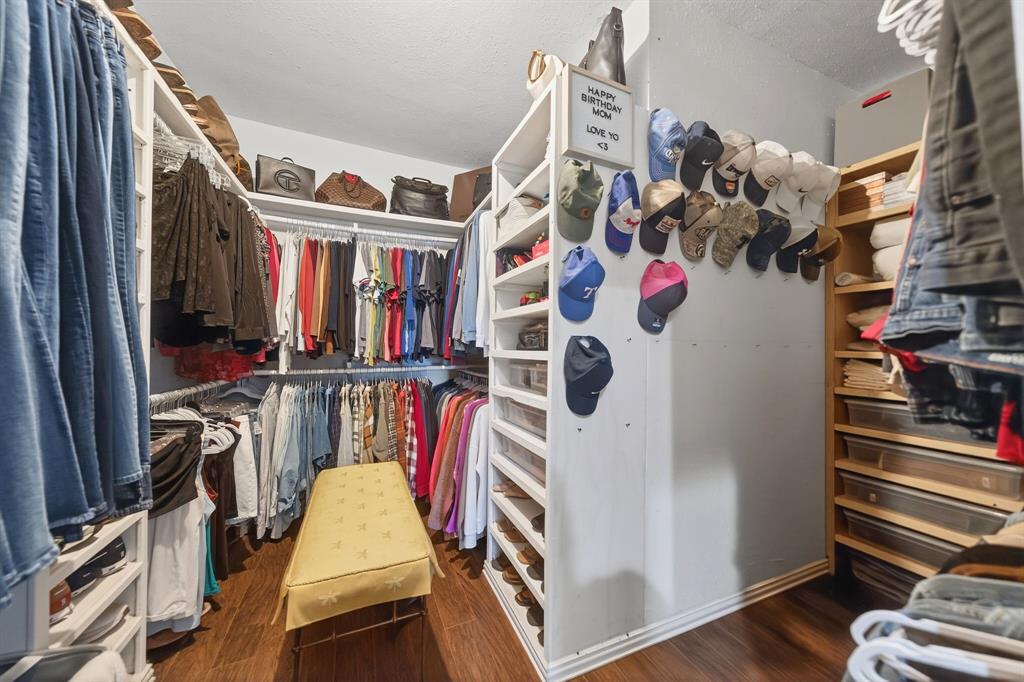 607 Bethpage Avenue - Photo 18