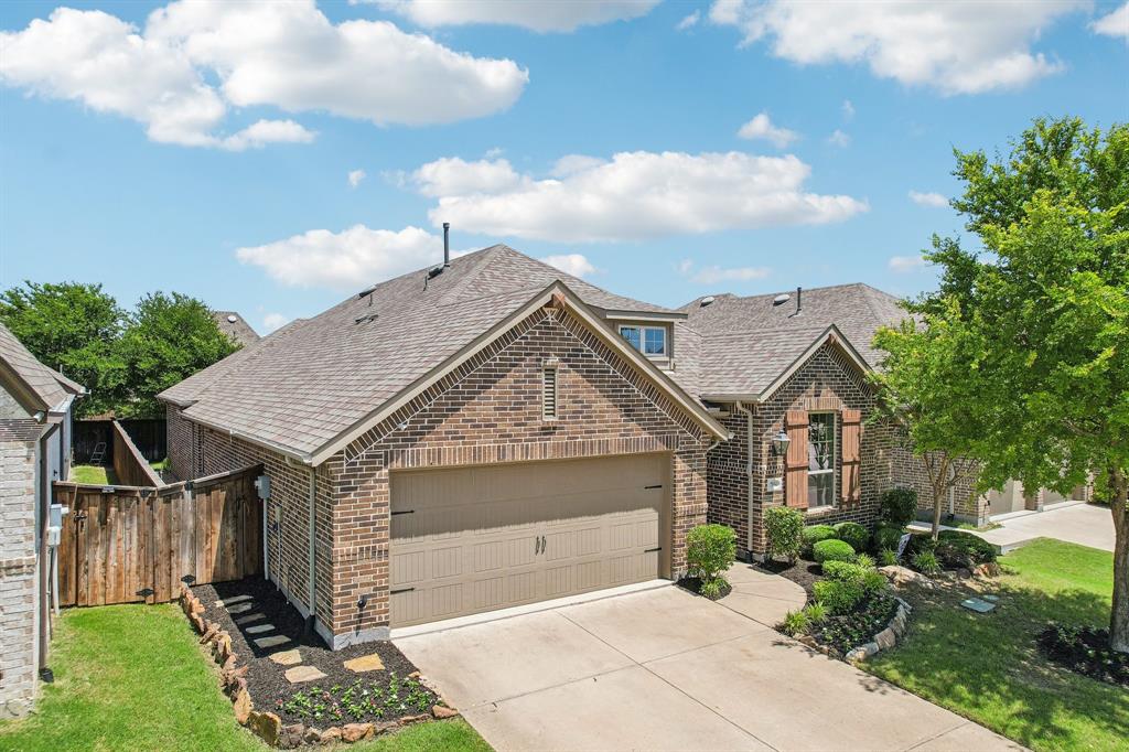 7804 Lewisville Lane - Photo 2