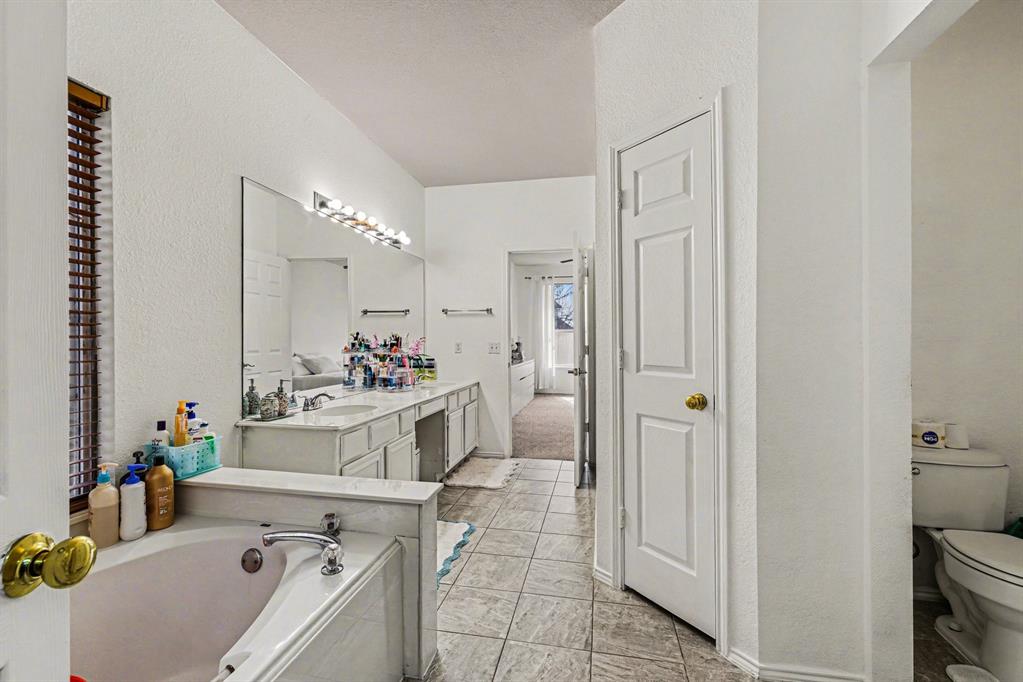 4616 Parkmount Drive - Photo 15