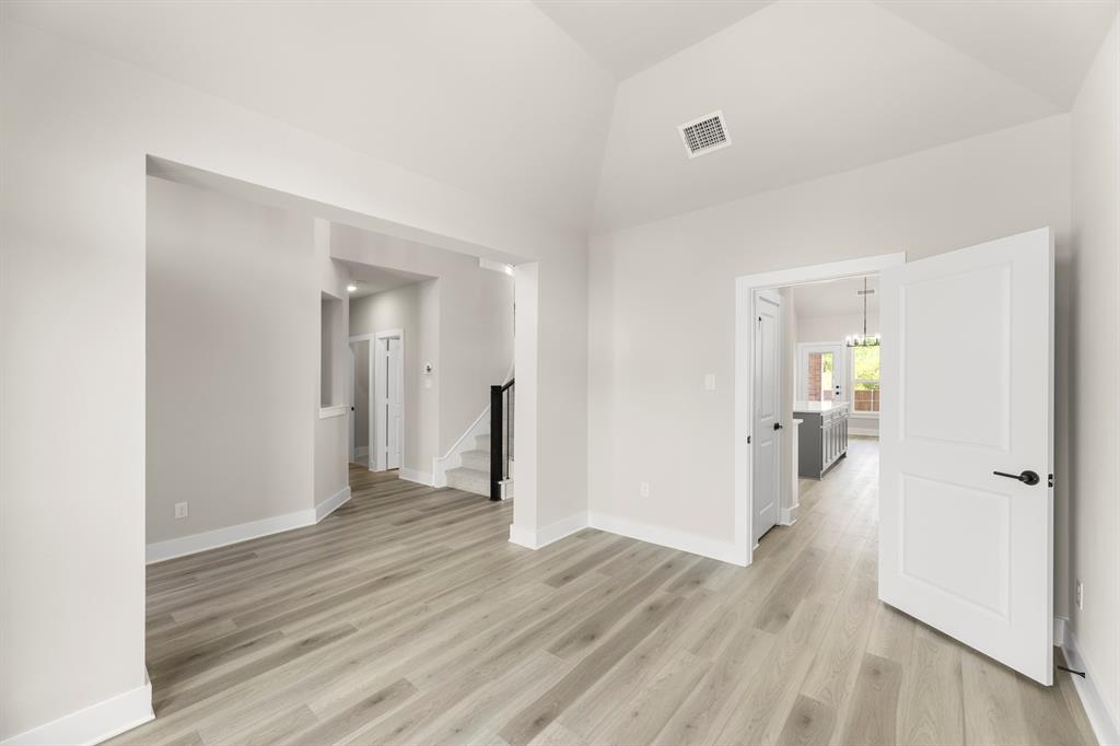 941 Gold Finch Lane - Photo 6