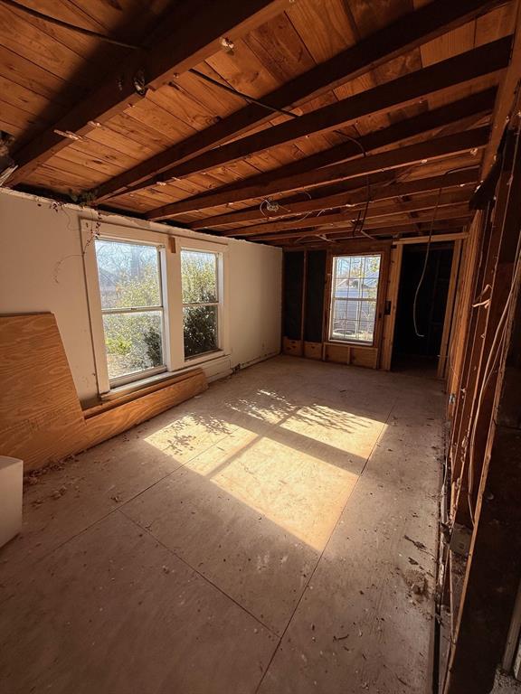 714 S Medora Street - Photo 4
