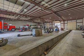 4610 E Highway 199 - Photo 5