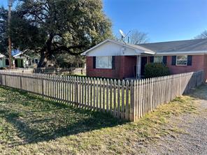 216 Woodlawn Avenue - Photo 4
