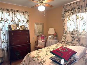 316 E Spring Street - Photo 27