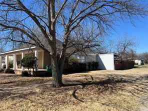 316 E Spring Street - Photo 4