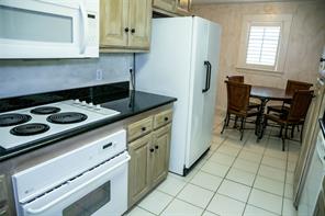 917 East Street - Photo 20