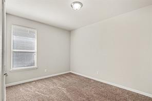 905 Falcon Road - Photo 13