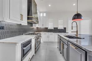 1244 Grant Avenue - Photo 11