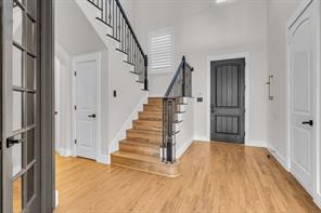 1244 Grant Avenue - Photo 3