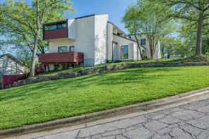 1816 Southpark Drive - Photo 3