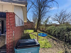 367 W Allen Street - Photo 4