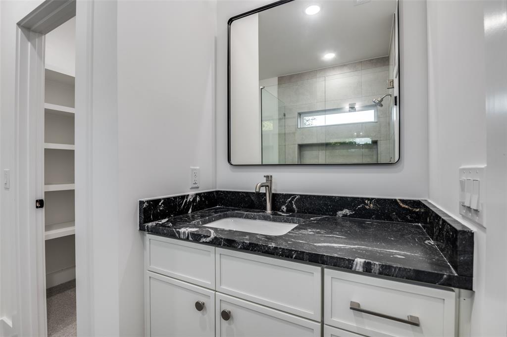 514 S Glasgow Drive - Photo 23