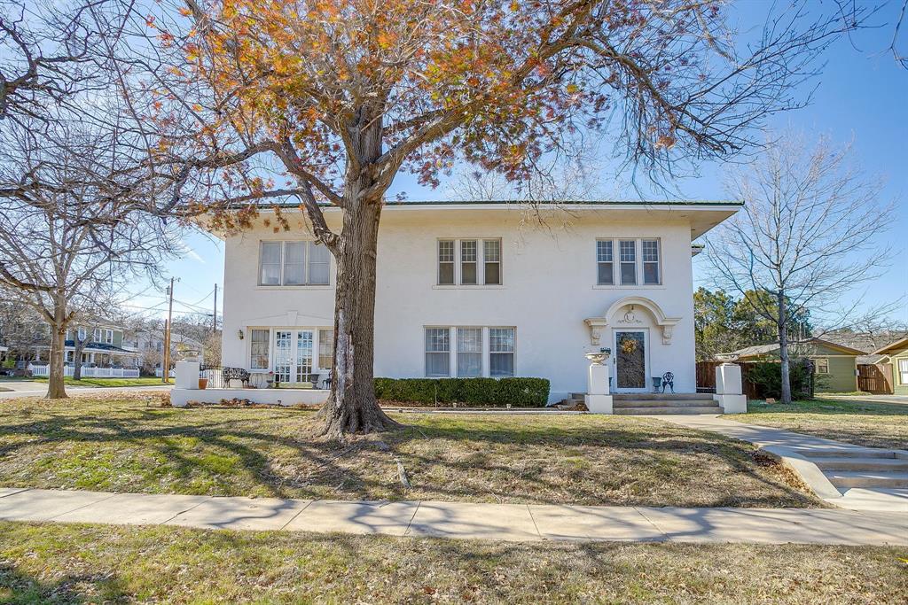 503 NW 4th Avenue - Photo 1