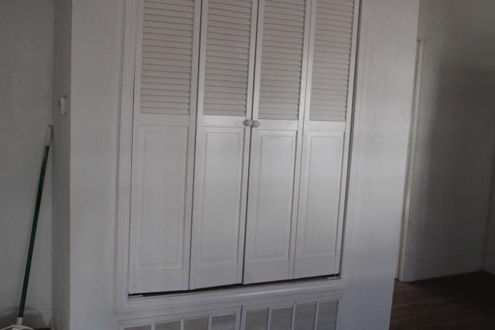 315 South 4th - Photo 4