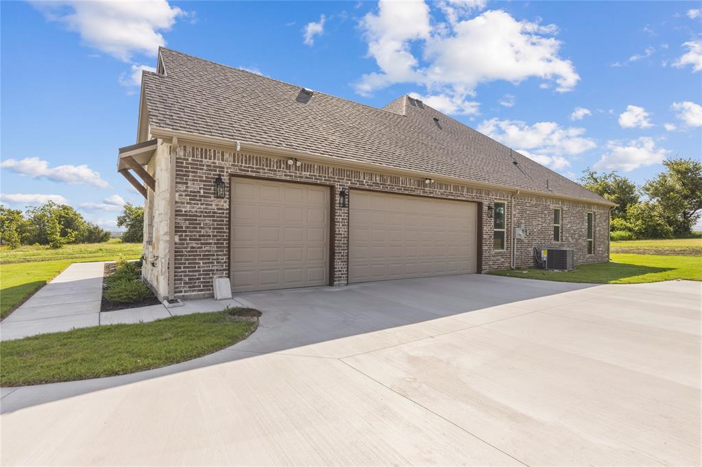 8400 Stallion Drive - Photo 4