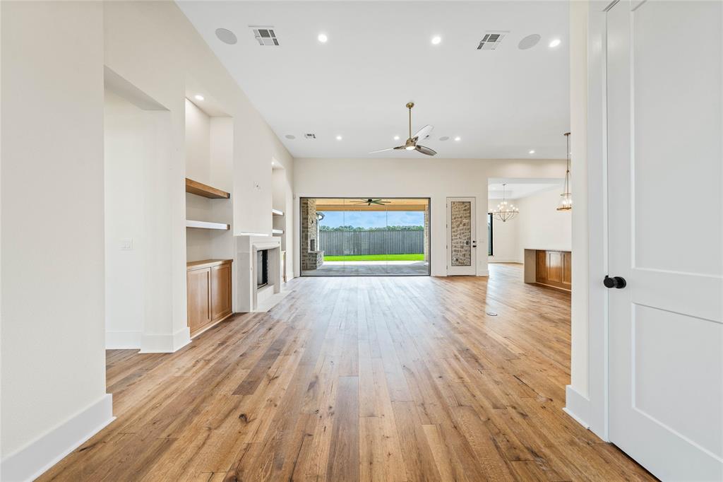 38 Pinehurst Drive - Photo 4