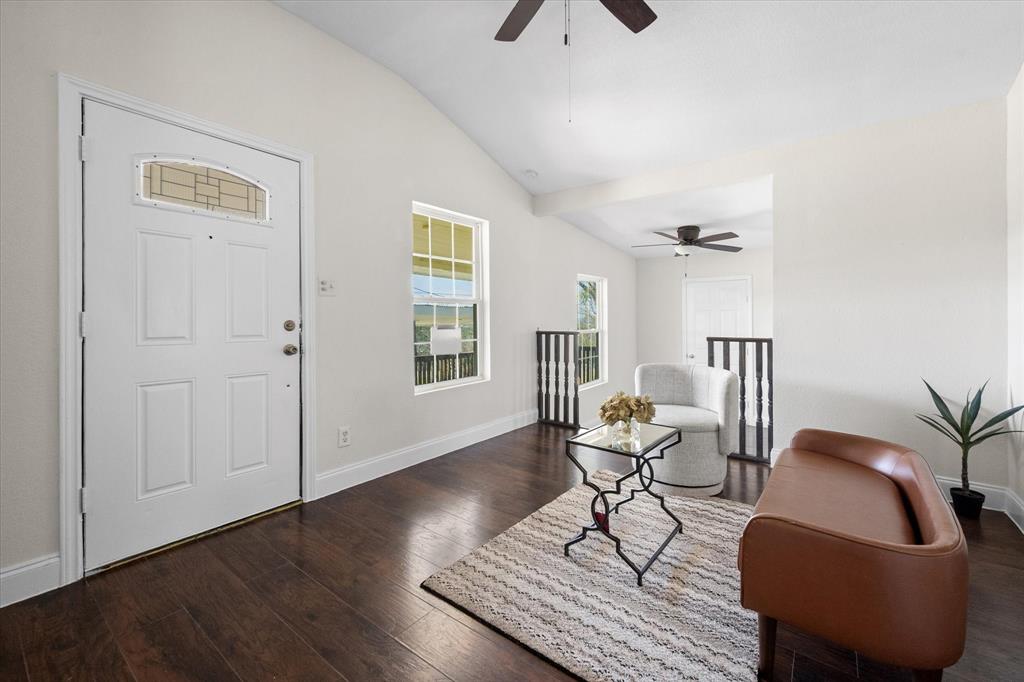 508 Lois Circle - Photo 5