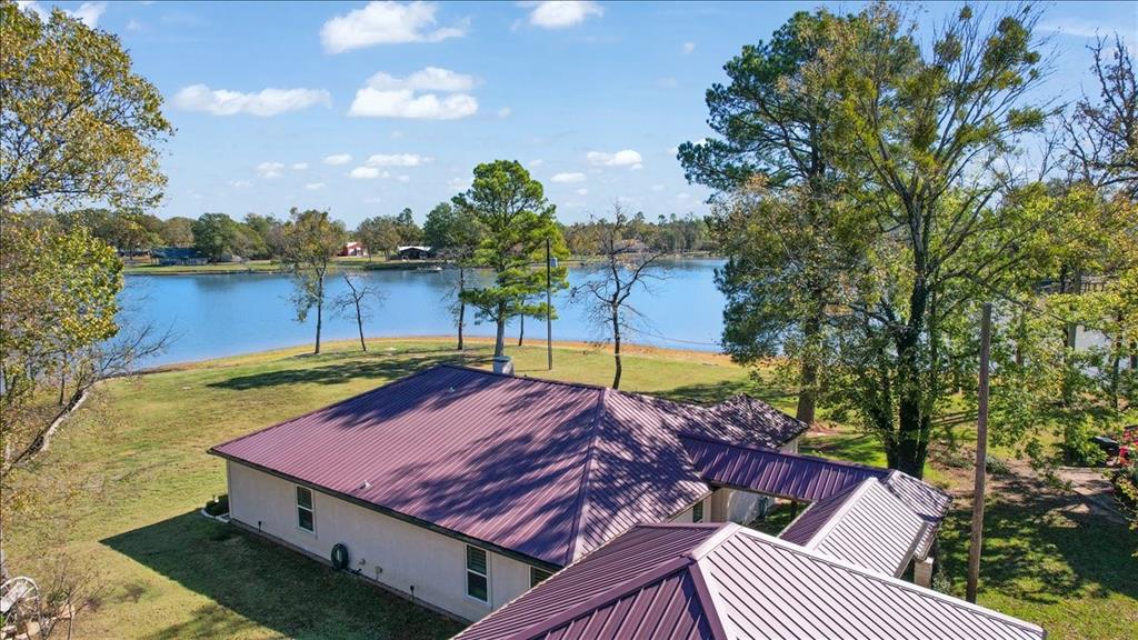324 County Road 3172 - Photo 1