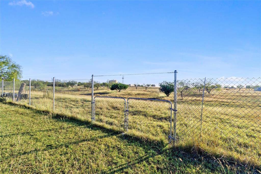 260 Fm 3118 - Photo 14