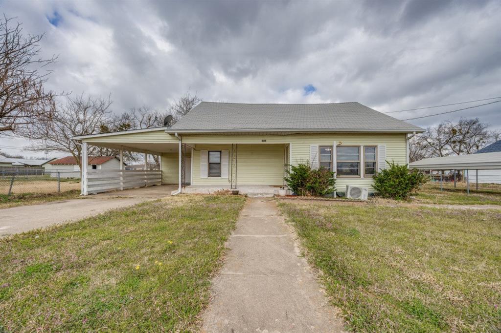 308 N Bois D Arc Street - Photo 1