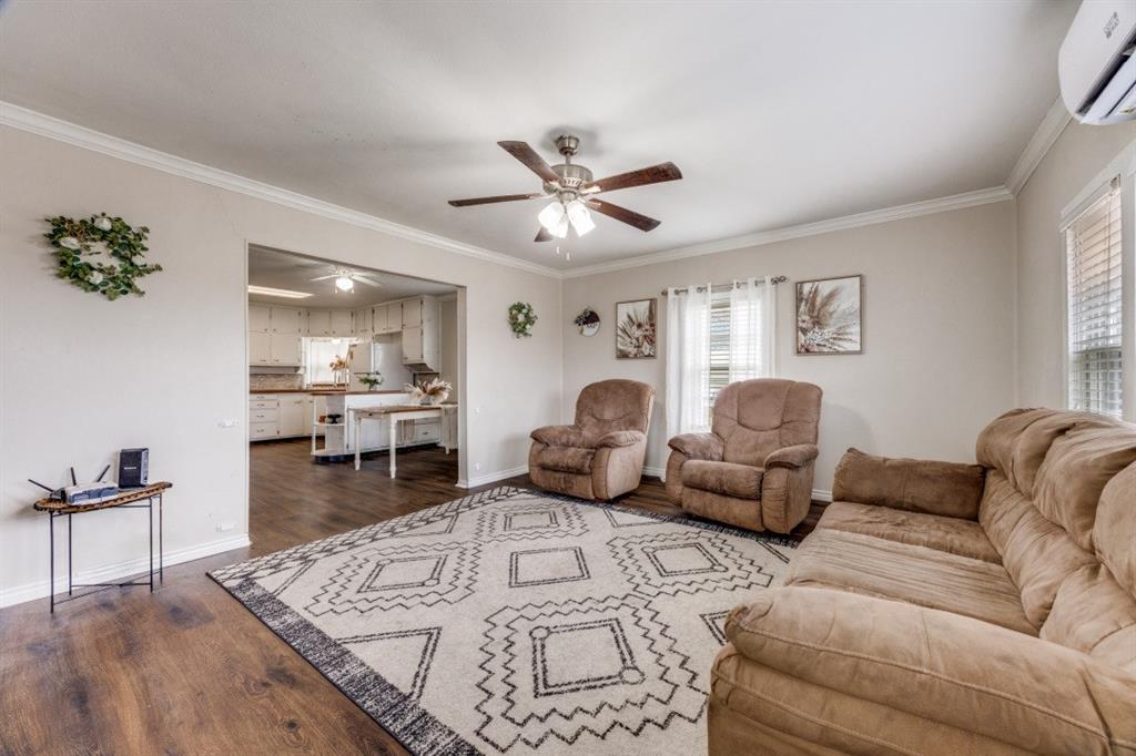 308 N Bois D Arc Street - Photo 2