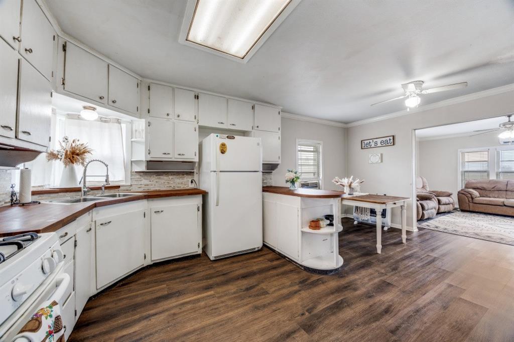 308 N Bois D Arc Street - Photo 4