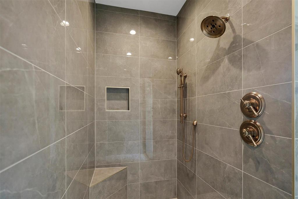 231 Nueces Trail - Photo 12