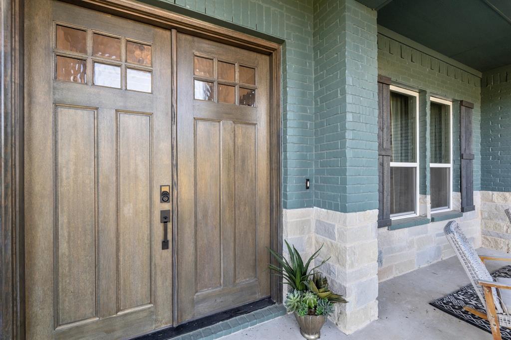 2100 Shady Grove Road - Photo 4