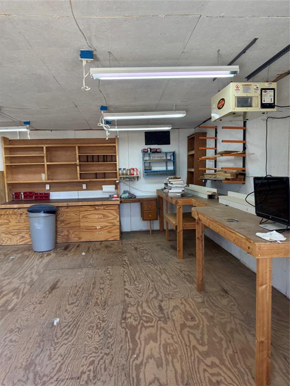 698 E Goeth Street - Photo 18