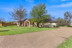 139 Saddlewood - Photo 4
