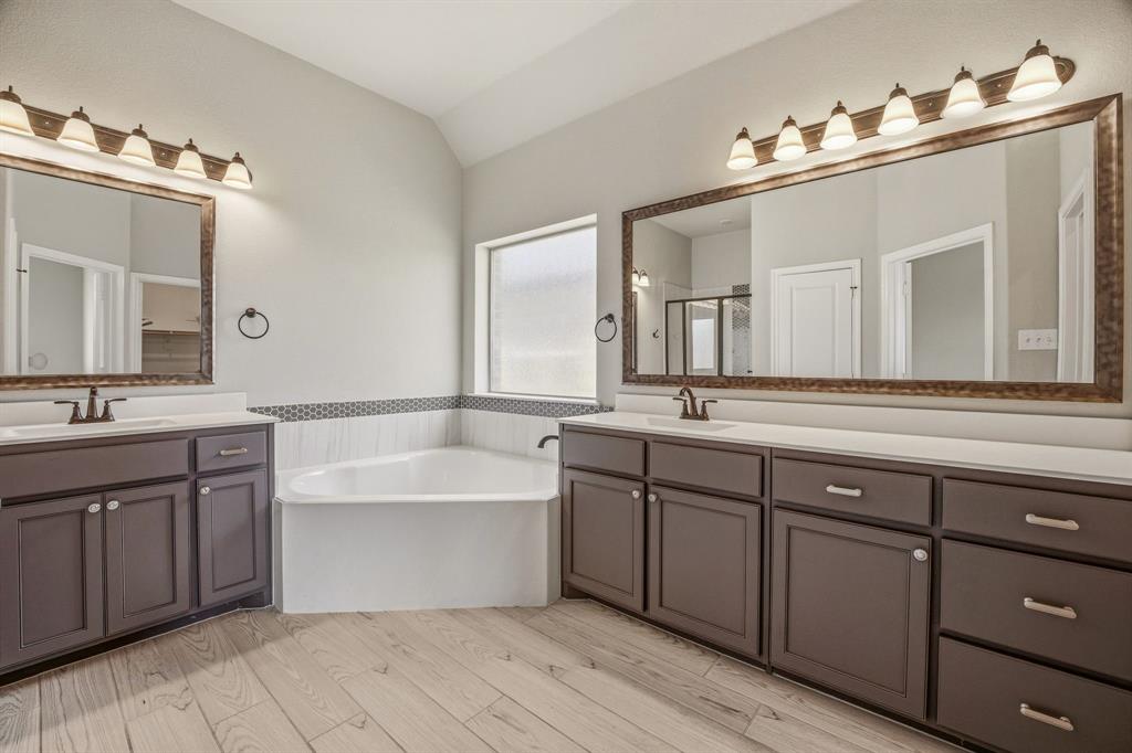 1038 Mickelson Drive - Photo 27