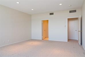 6335 W Northwest Highway - Photo 17